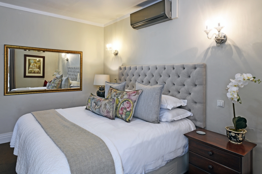 7 Bedroom Property for Sale in Franschhoek Western Cape